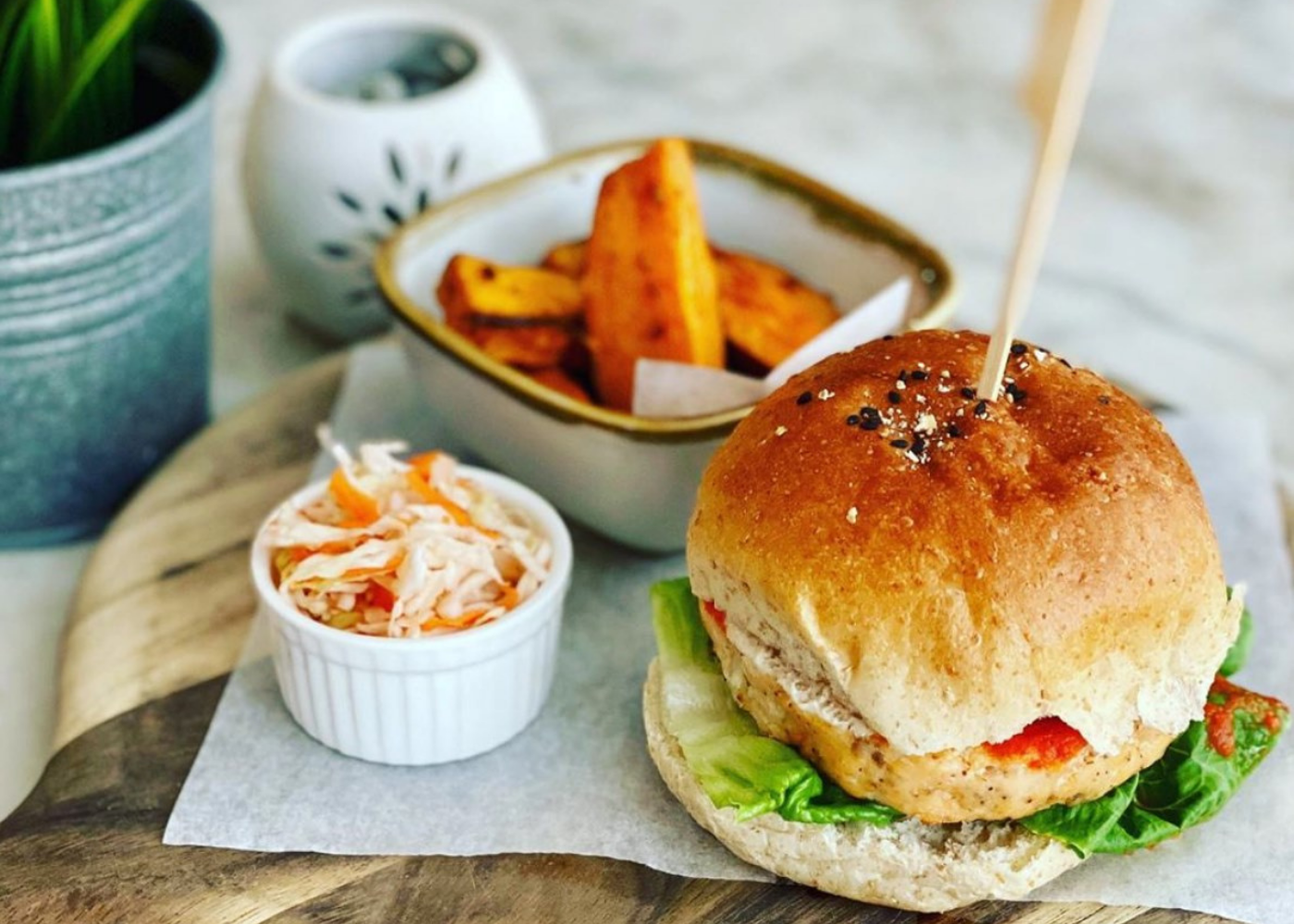 living cafe burger | gluten-free
