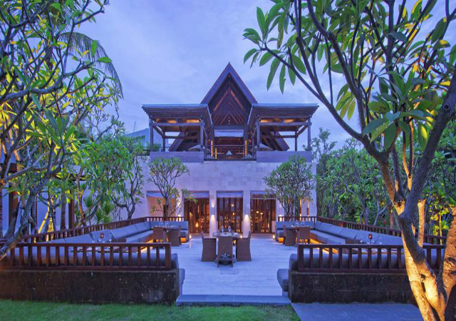 Sanur Guide: Fairmont Sanur Beach Bali