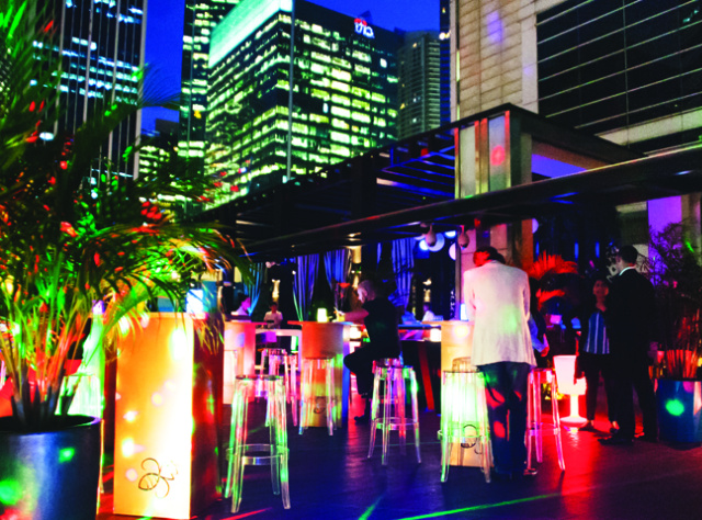 Drinks deals at HI-SO Sofitel So Singapore: 1-for-1 beers, 10 SGD cocktails and affordable wine galore