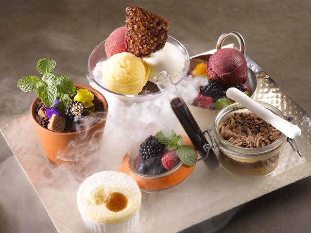 Grand Hyatt Singapore: mezza9 Dessert Variation