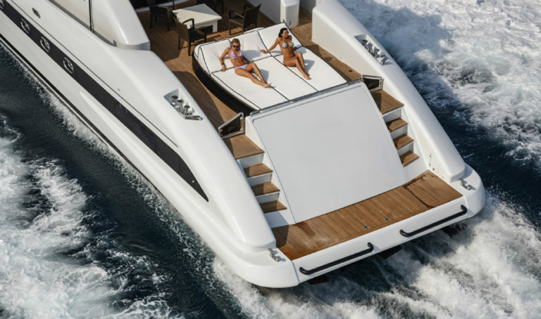 Yacht parties in Singapore: How to hire a boat for serious ocean fun times