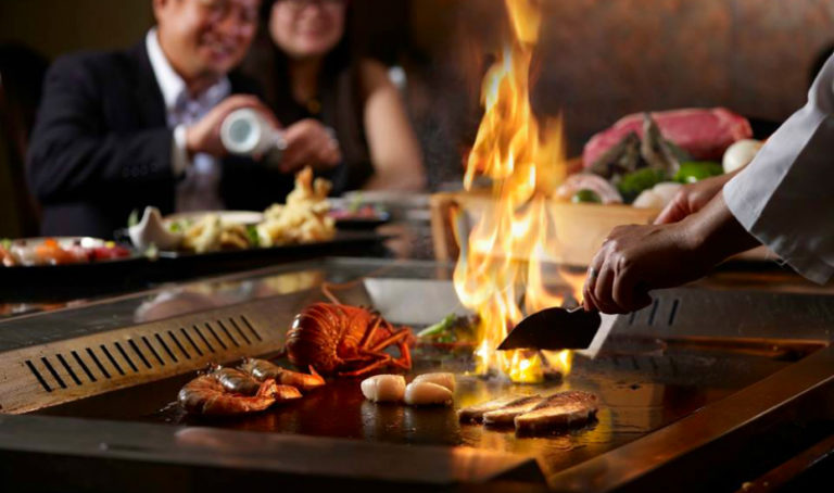 Best teppanyaki in Singapore: Teppanyaki restaurants with live chefs cooking Japanese grilled meats, seafood and vegetables