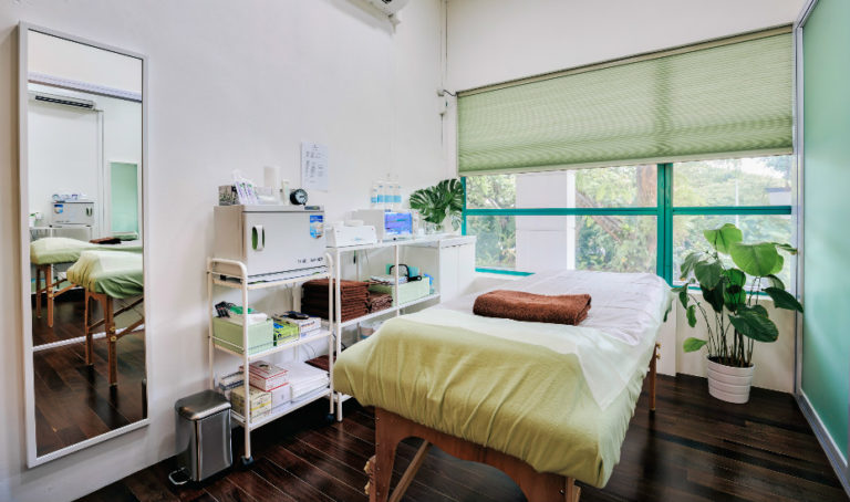 Hair removal in Singapore: Sugaring at Sugar(ed) gets a Honeycombers review