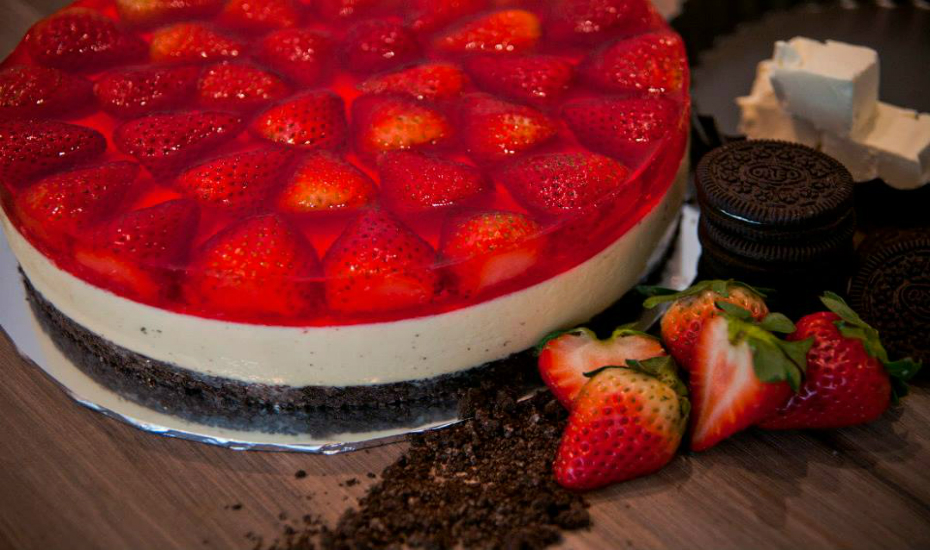Strawberry tofu cheesecake