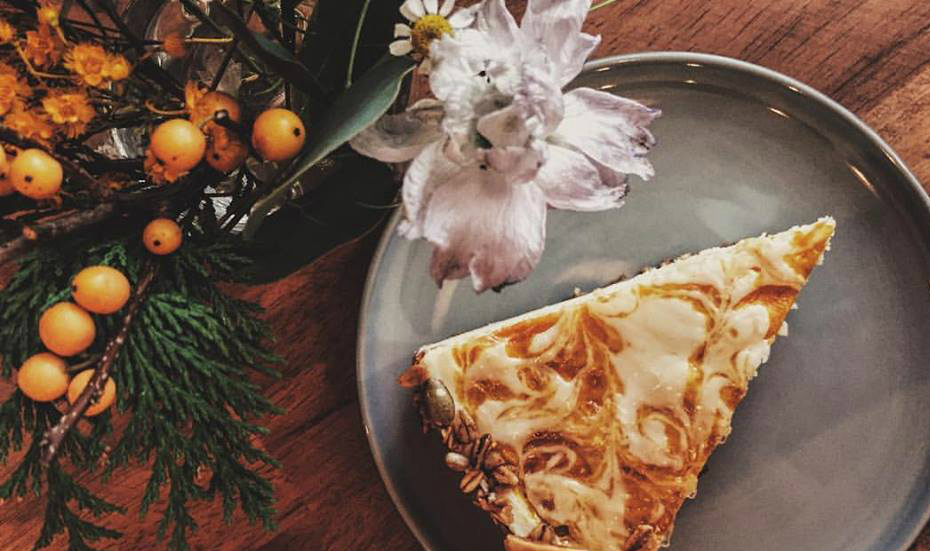 Citronella passionfruit cheesecake