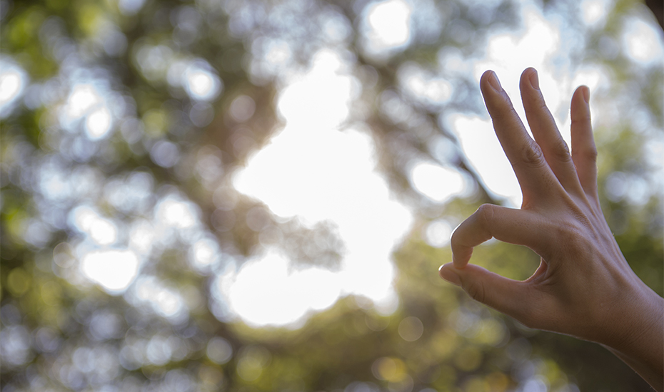 Monday Mindset: three tips for beating your limiting beliefs that make you feel stuck or full of self doubt Honeycombers Singapore and The Change School