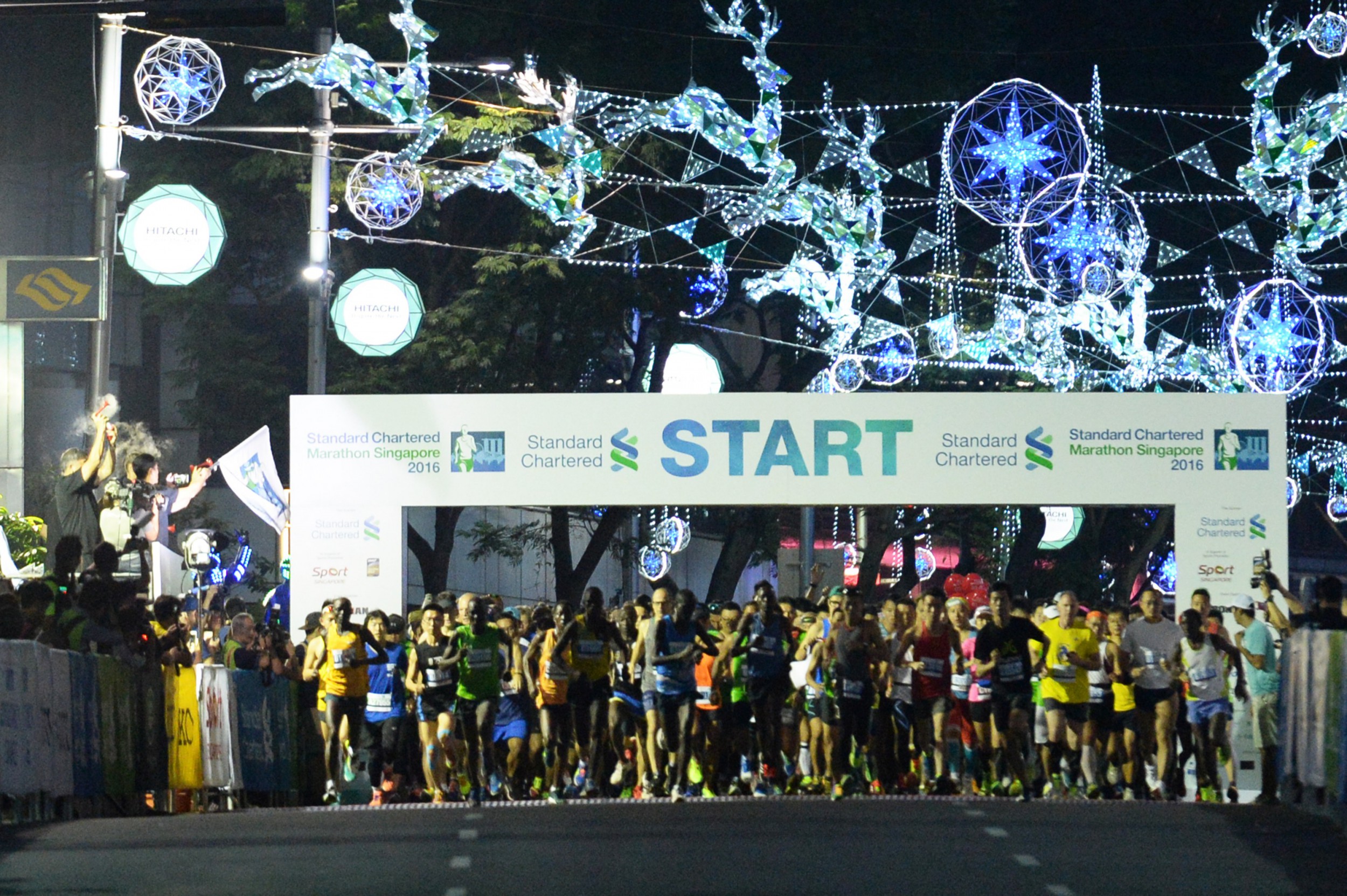 Standard Chartered Singapore Marathon 2017 | Honeycombers ...