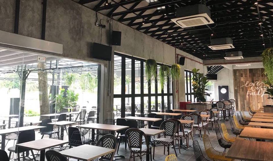 Hot New Cafes March 2018: Five & 2