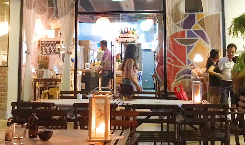 Summer Hill French Bistro's outdoor dining area