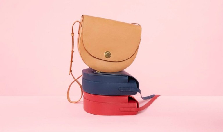 Minimalist, label-free handbags for style lovers who hate big designer logos