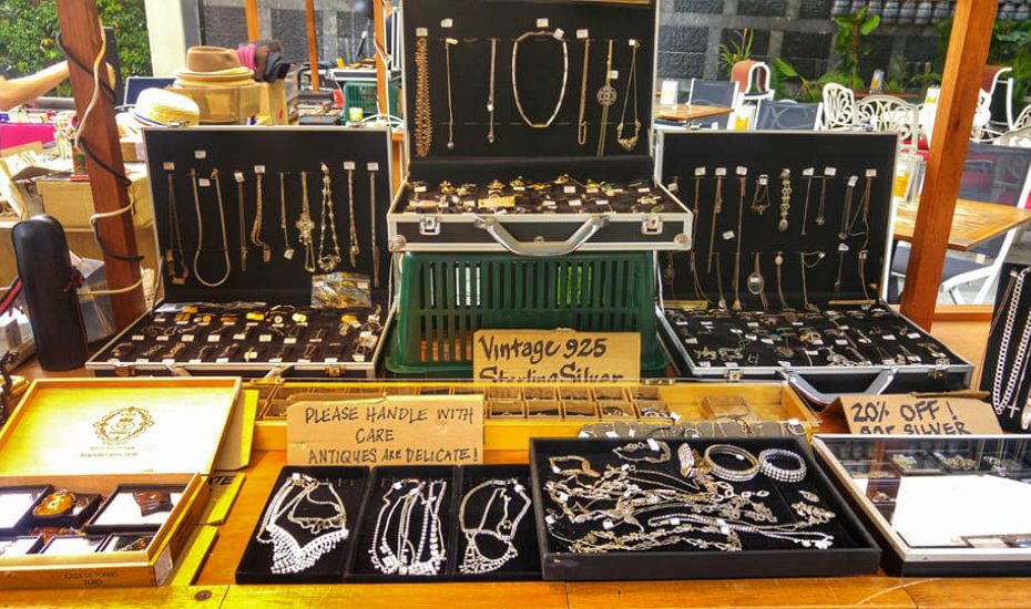 Guide to markets in Singapore: Katong Square vintage market