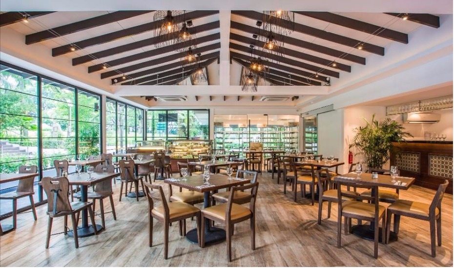 Canopy Garden Dining in Bishan Park