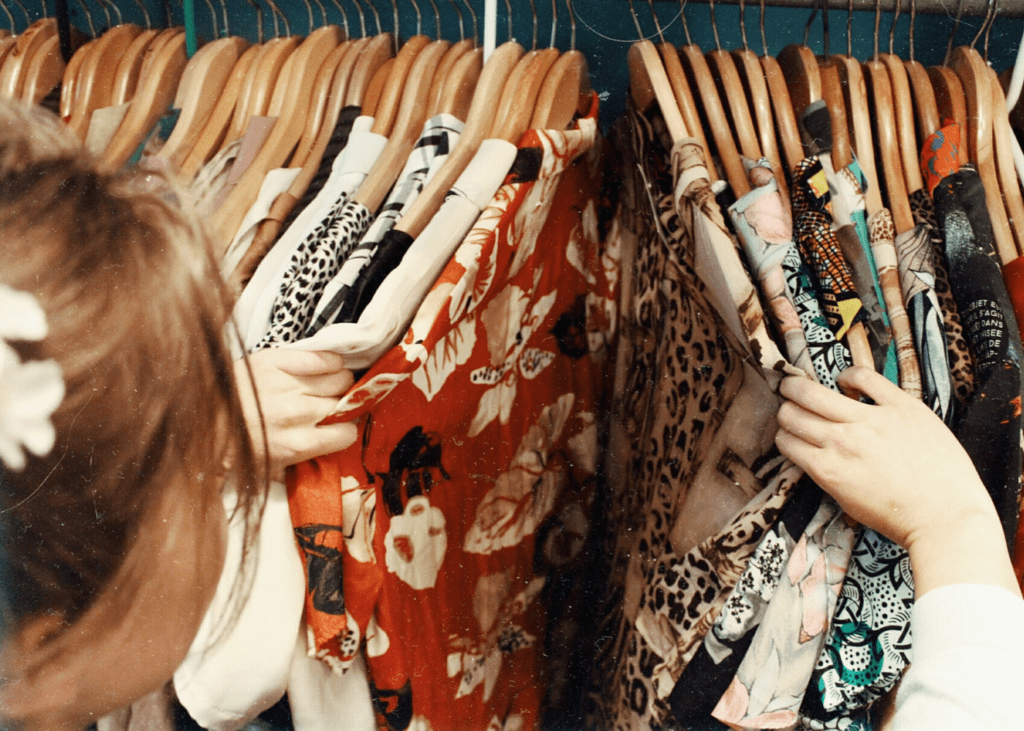 shopping clothes rack