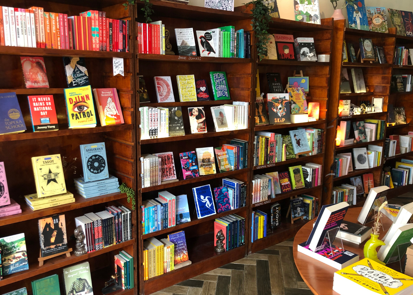 The Moon | reading spots in Singapore