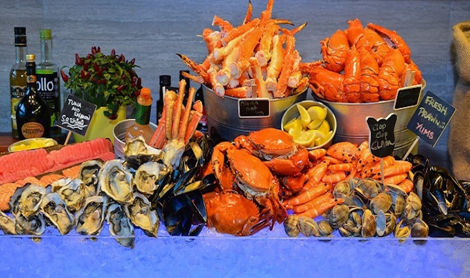 Enjoy the seafood spread at Makan@Jen this Father's Day