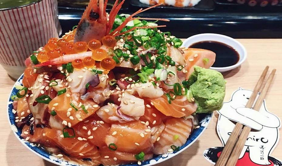 Massive chirashi don at Sushiro
