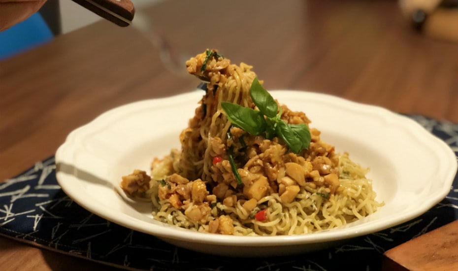 Atas Indomie: Recipe for our gourmet vegetarian Thai basil stir fry Indomie