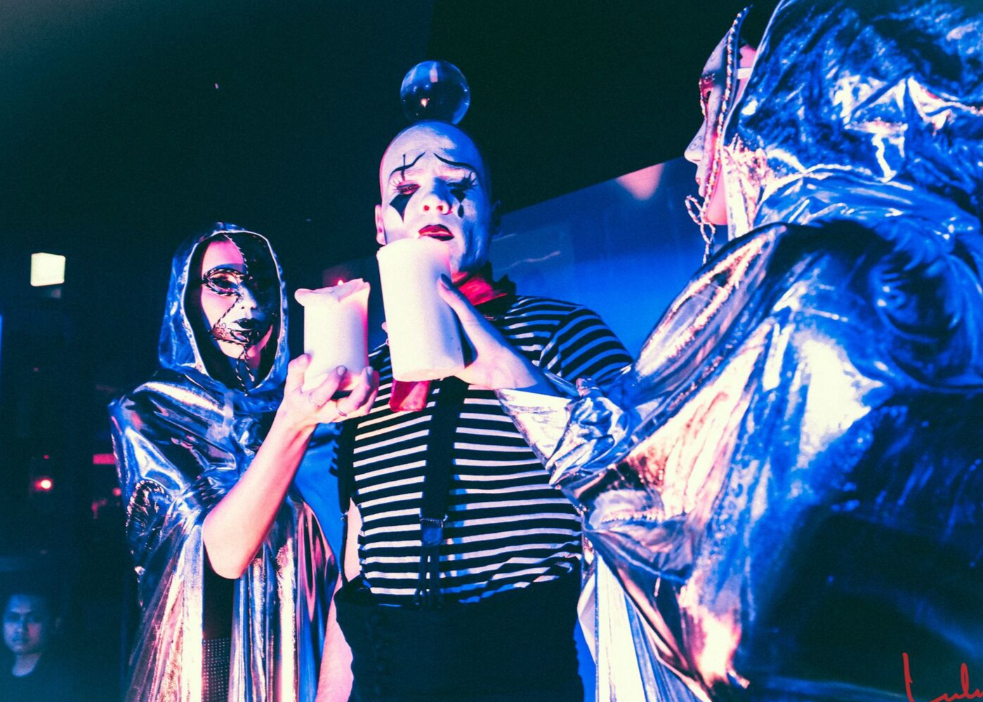 Halloween clowns