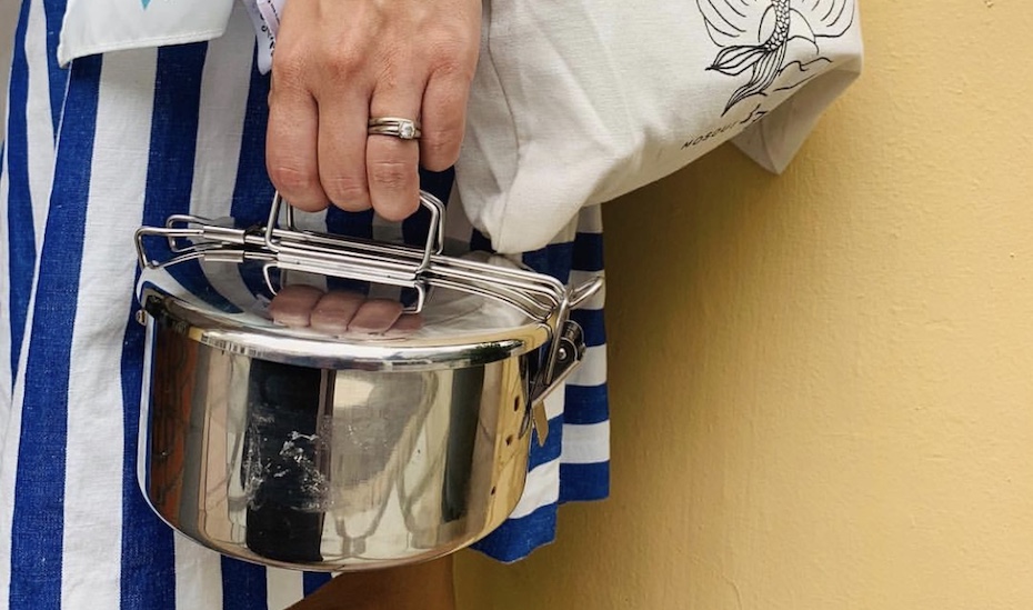 BYO luch containers for takeaway for a zero or low waste lifestyle