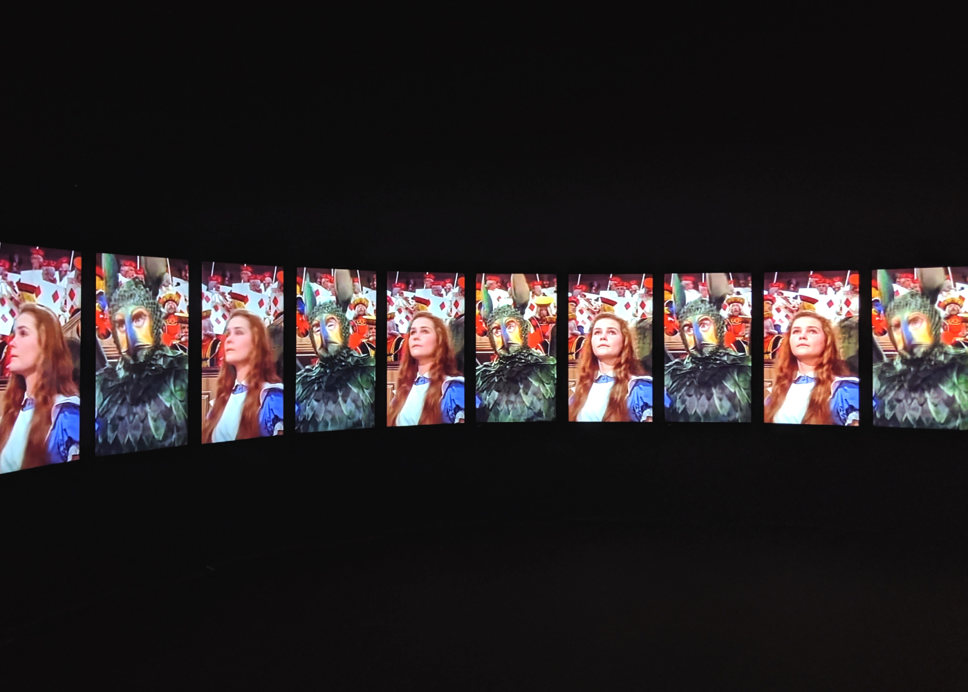Love fantasy, will explore? Fall into Wonderland at the ArtScience Museum