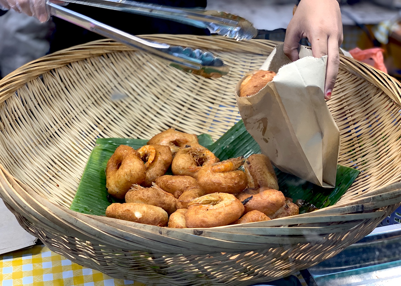Geylang Serai Bazaar 2019 | Prawn vadai