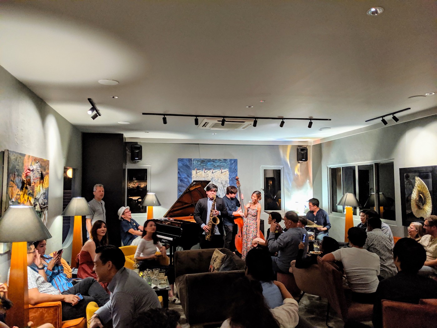 Live jazz at Maduro listening lounge Dempsey