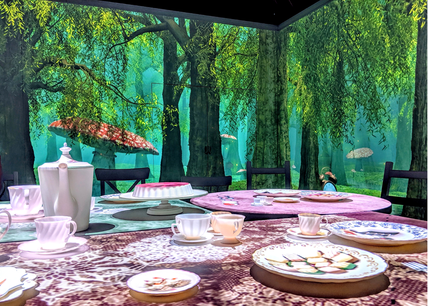 Love fantasy, will explore? Fall into Wonderland at the ArtScience Museum