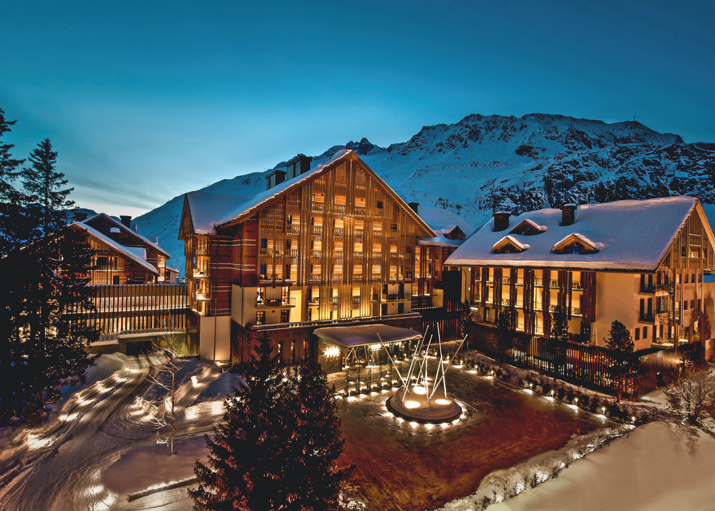 Luxury hotels in Switzerland for every travel itinerary: Cosy up in the Swiss Alps, find peace at a mountaintop villa, or enjoy a themed stay by Lake Lucerne