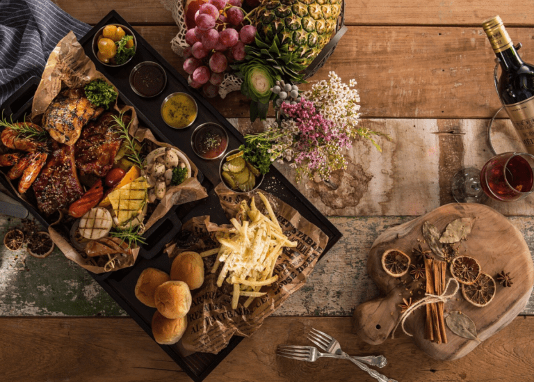 Snap up your festive goods at Warehouse Club’s Christmas Open House