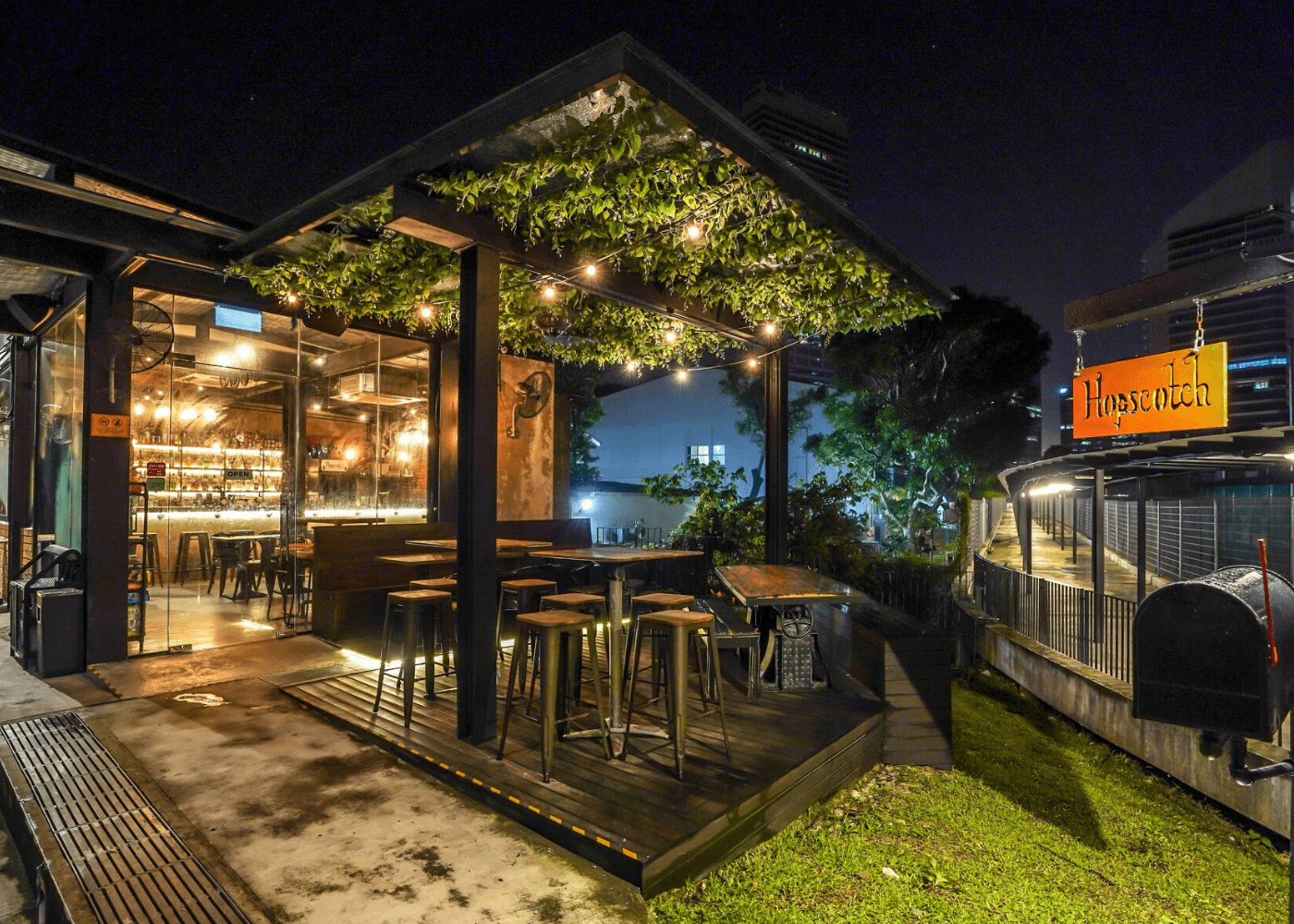 hopscotch bar outdoor tables in singapore