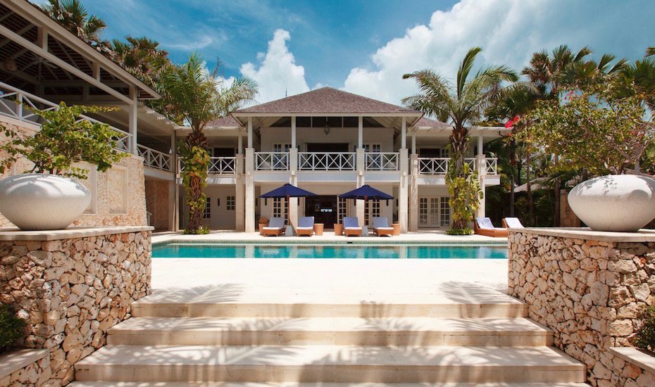 Get the VIP villa treatment when you stay at The Ungasan Clifftop Resort in Bali