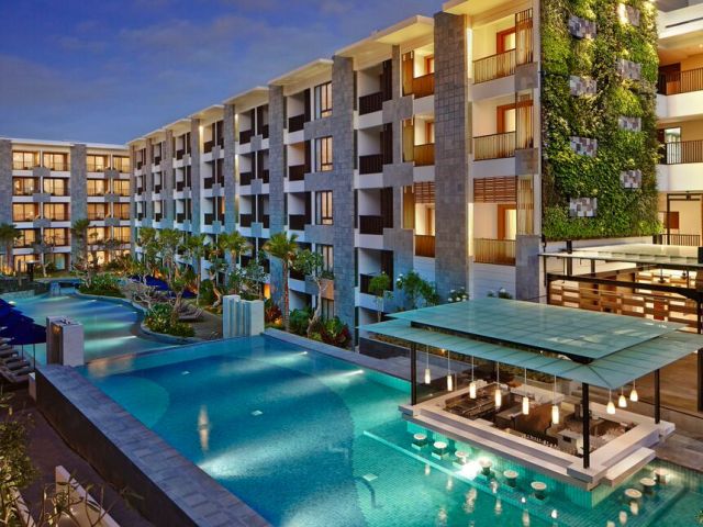 Eating Out in Bali: What The Truck