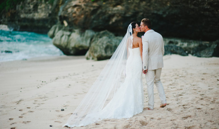 Bali Weddings Just Got Even Dreamier With These Stunning Wedding Venues To Choose From in Uluwatu