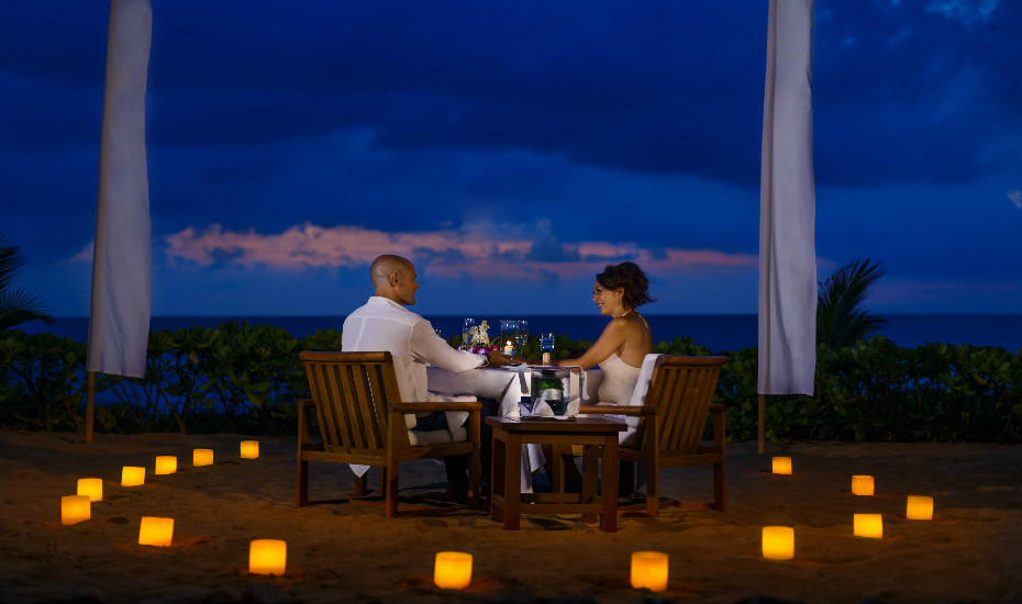 Enjoy a moonlit dinner on the beach after the ceremony