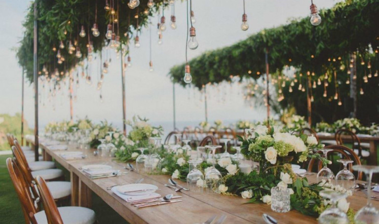 Enjoy a Discount When You Book Your Dream Destination Wedding in Bali at this Luxury Villa Resort in Uluwatu