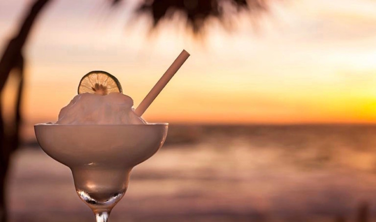 Happy Hour of the Week in Bali: Sandy Bay Beach Club – Nusa Lembongan