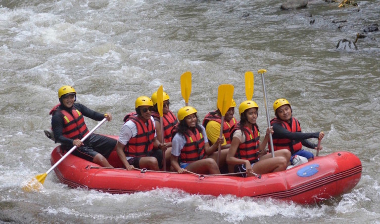 Barack Obama in Bali: The former US President was spotted white water rafting in Ubud with Michelle and the kids – #familygoals, anyone?!