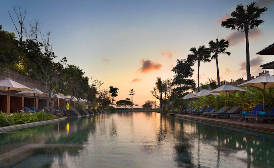 Here’s 5 reasons we LOVE Hotel Indigo Bali Seminyak Beach – the island’s latest design-led oceanfront hotel and the hottest new lifestyle hub in the ‘hood!
