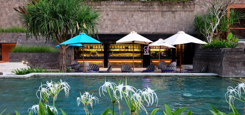 Cave Pool Lounge
