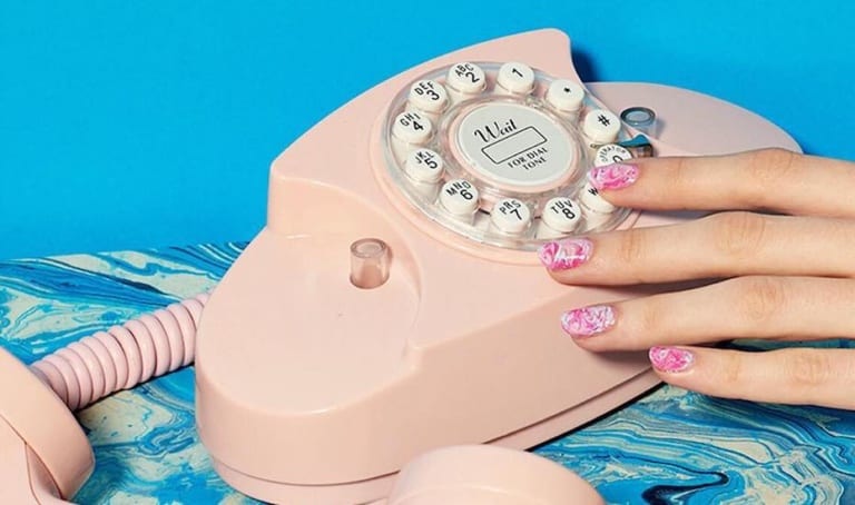 Home spa and salon services: Manicures, updos, massages, eyelash extensions, and more