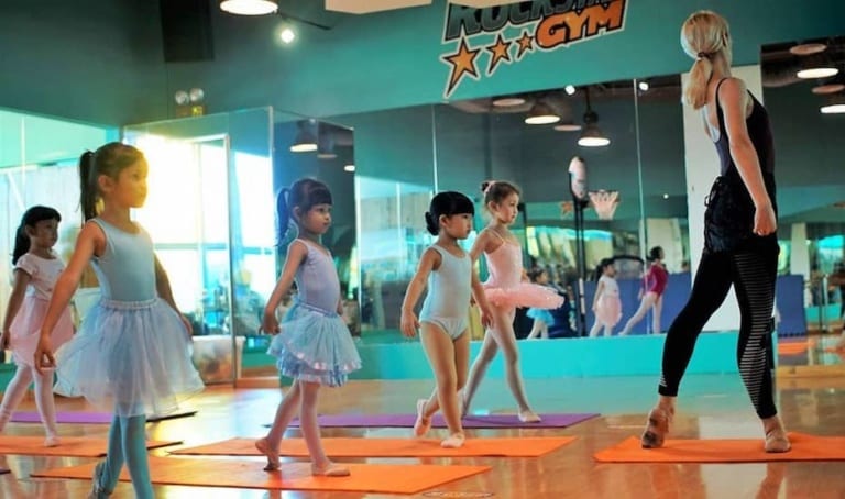 Fun things to do with kids in Jakarta: Ice skating, indoor park, zoo, amusement parks and more