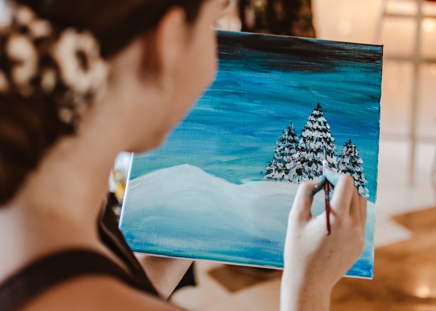 Try this: An Art & Wine workshop at DFS Bali, with Christmas carols & plenty of festive cheer!