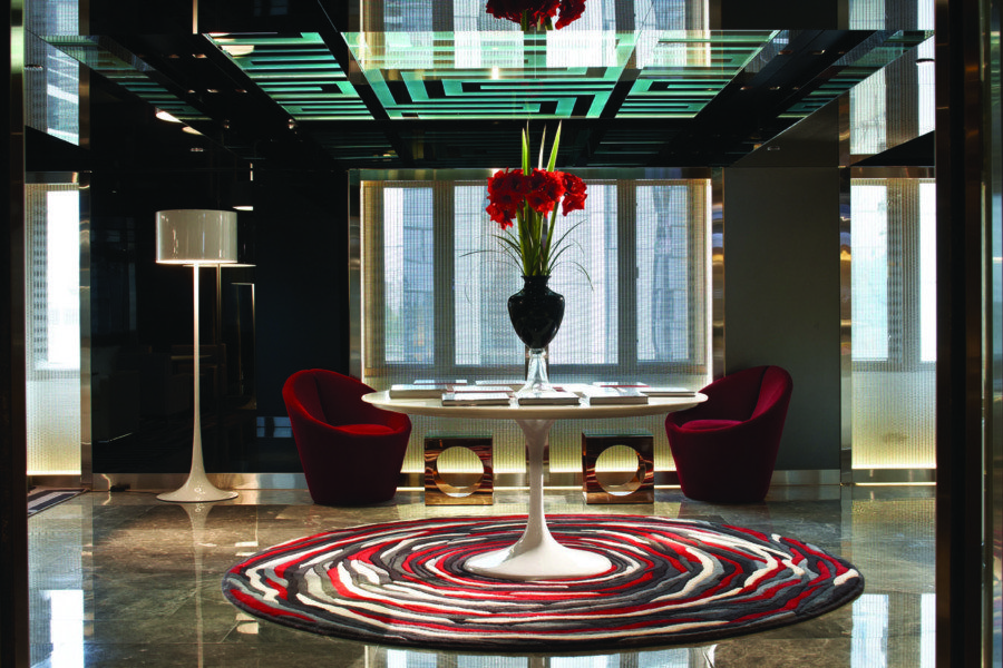 The Mira Hong Kong hotel club lounge interior