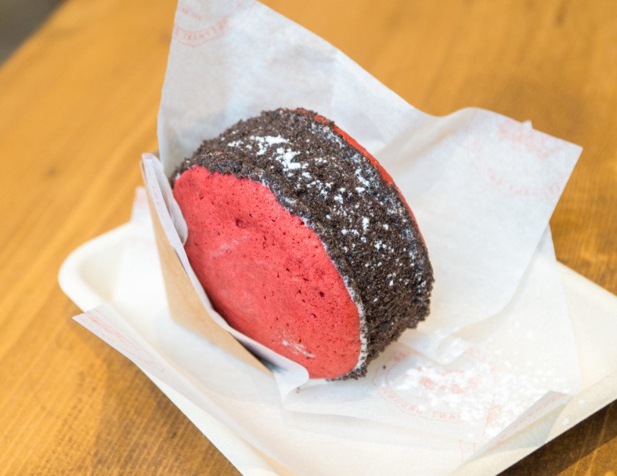 Hong Kong ice-cream shops Red Velvet Oreo Smash Ice Cream Sandwichat Elephant Grounds