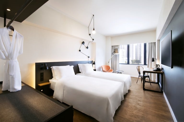 It’s all about chic and minimalist design! Enjoy a modern stay at Pentahotel Hong Kong, Tuen Mun
