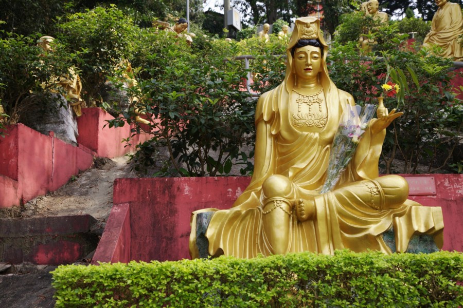 Buddhist temple Hong Kong Ten Thousand Buddhas Monastery