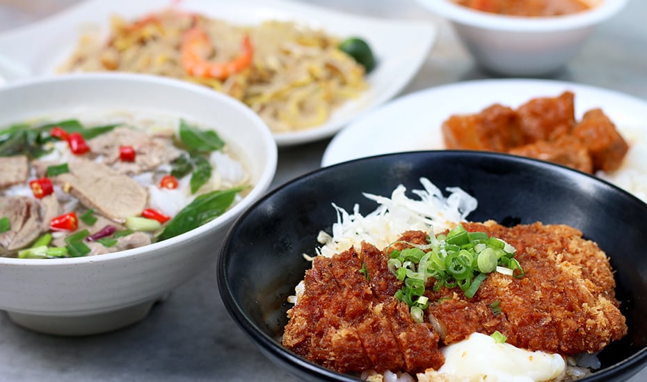 what to do in singapore hawker centre food market