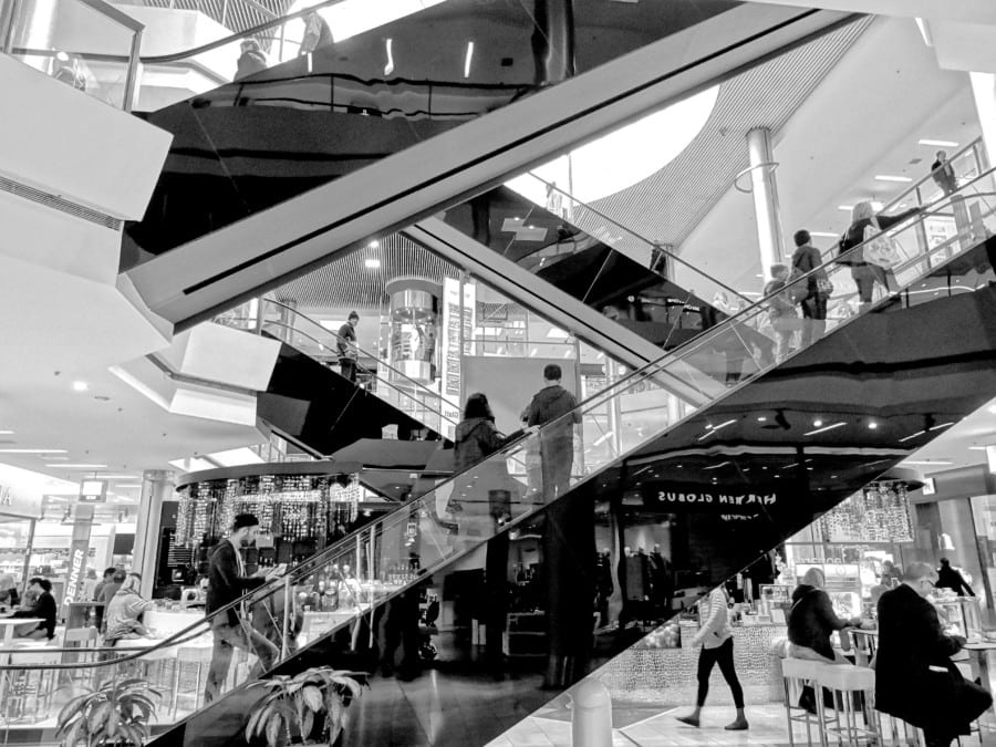what to do in singapore Mustafa-Centre Singapore shopping electronics fashion fabric lifestyle