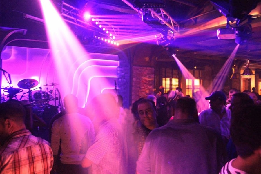 joe bananas wan chai hong kong live music culture art restaurant