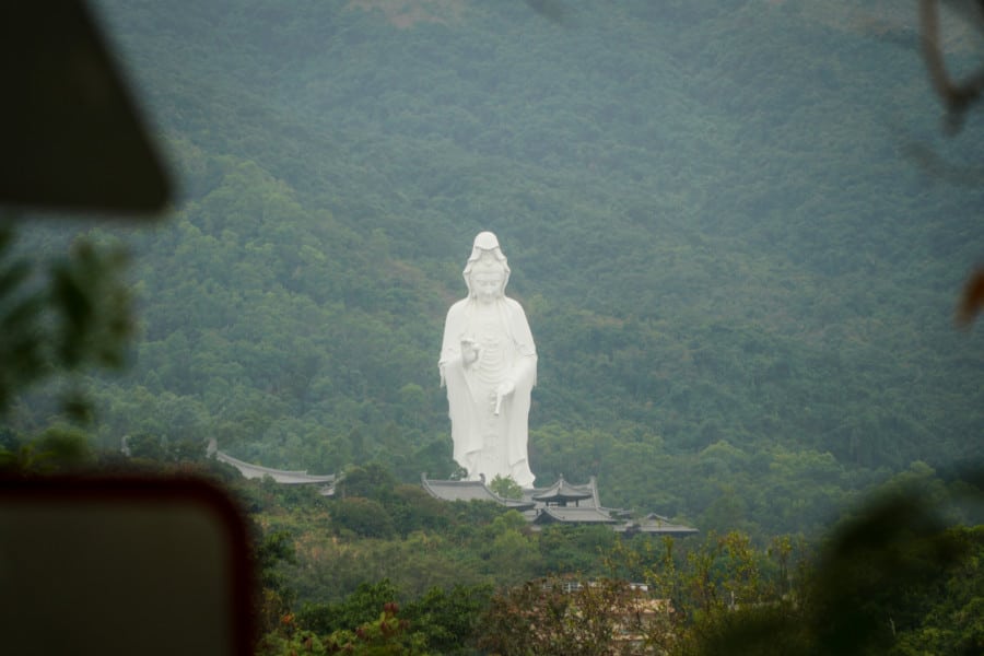 Tai Wai Bike Trail Guan Tin Statue